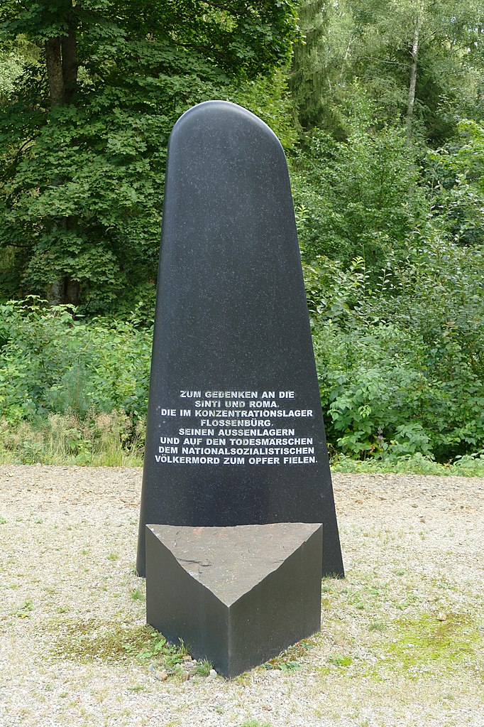 Memorial for Romani and Sinti people 
(© CC BY-SA 4.0, 2020, Kritzolina, Wikipedia).