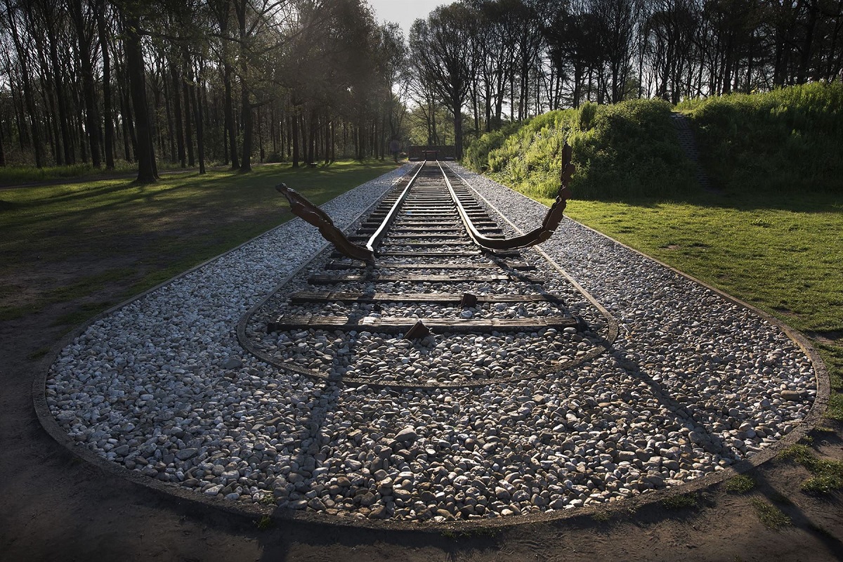 Memorial (© Herinneringscentrum Kamp Westerbork, kampwesterbork.nl)